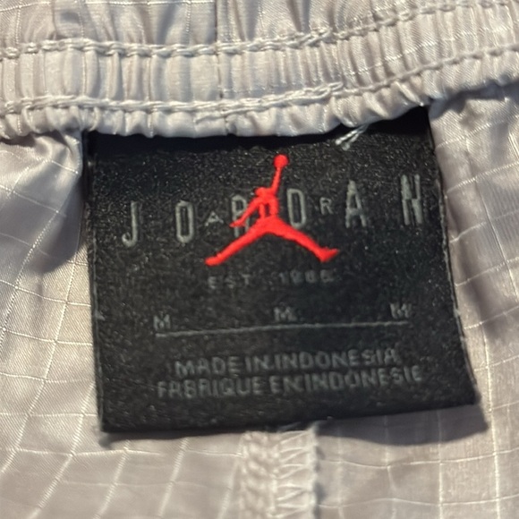 Nike Jordan Jumpman Woven Statement Shorts Light Iron Ore DM1406-012 Mens Size M - Picture 7 of 9